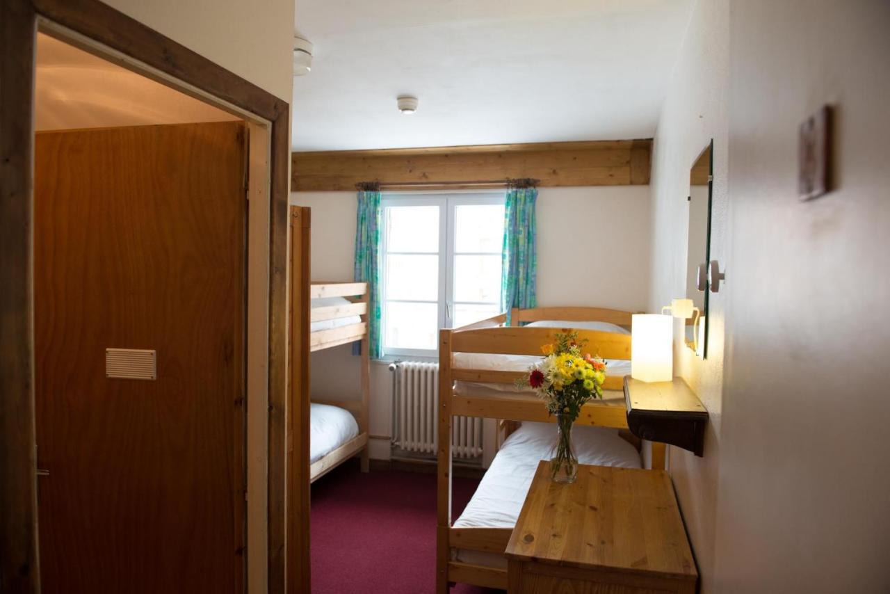 Chalet Chardons Hostel Тінь Екстер'єр фото
