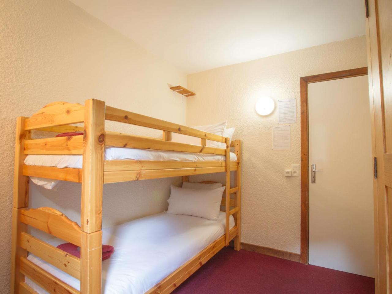 Chalet Chardons Hostel Тінь Екстер'єр фото